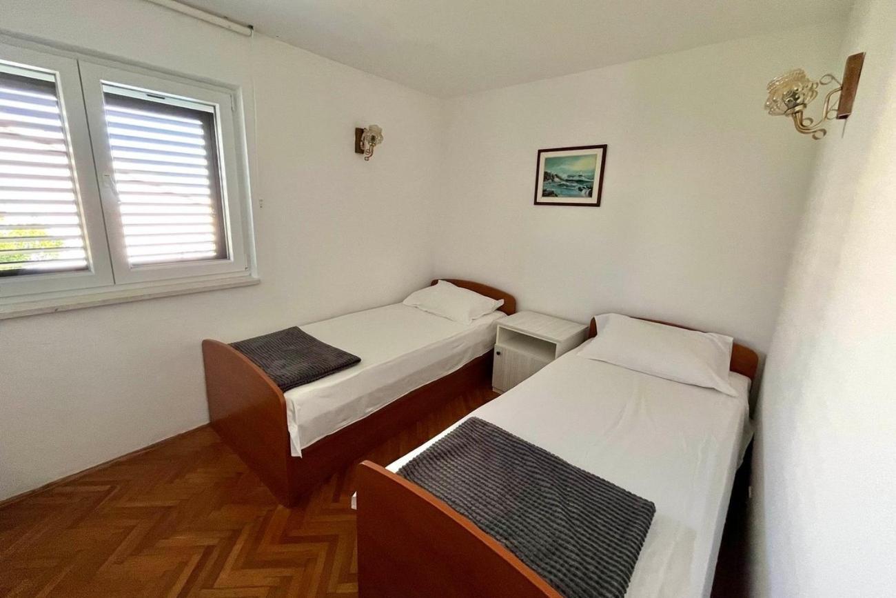 Apartments By The Sea Maslinica, Solta - 774 Grohote Rum bild